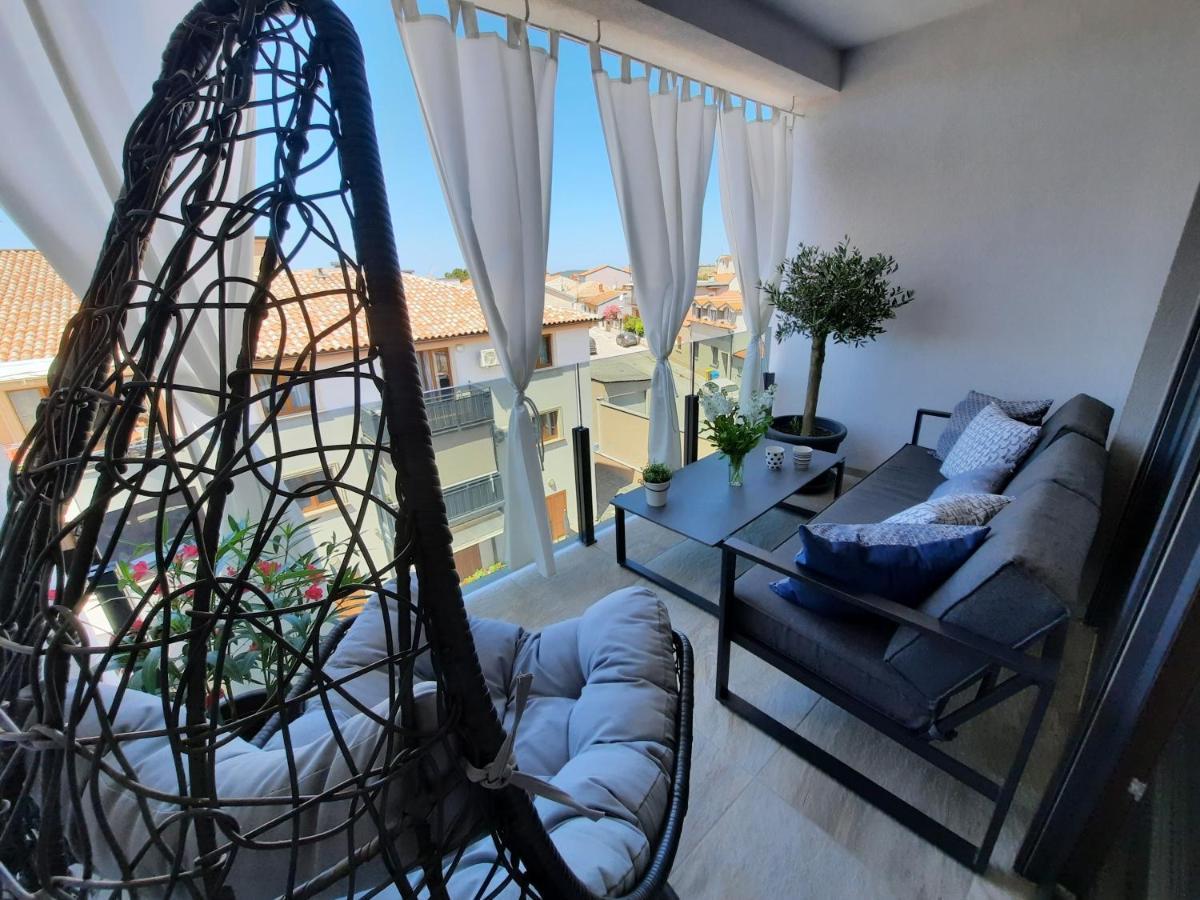 Enjoy Pula - New Apt With Terrace And Free Parking Garage Ngoại thất bức ảnh