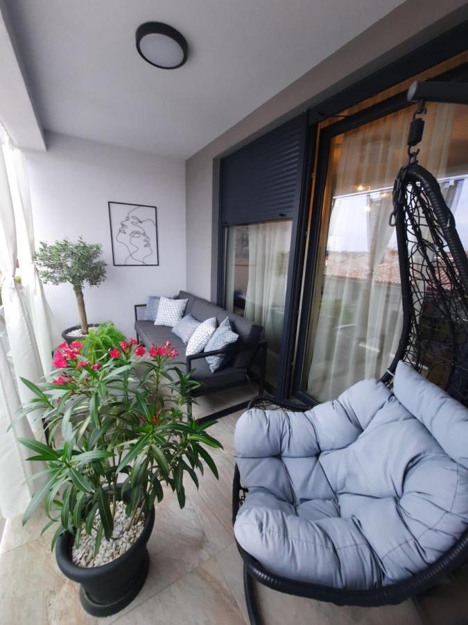 Enjoy Pula - New Apt With Terrace And Free Parking Garage Ngoại thất bức ảnh